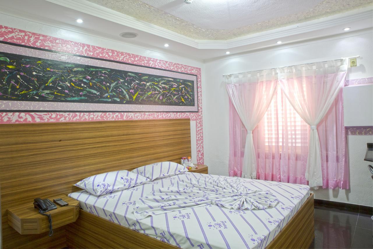 Motel Tropical Inn Касапава Экстерьер фото